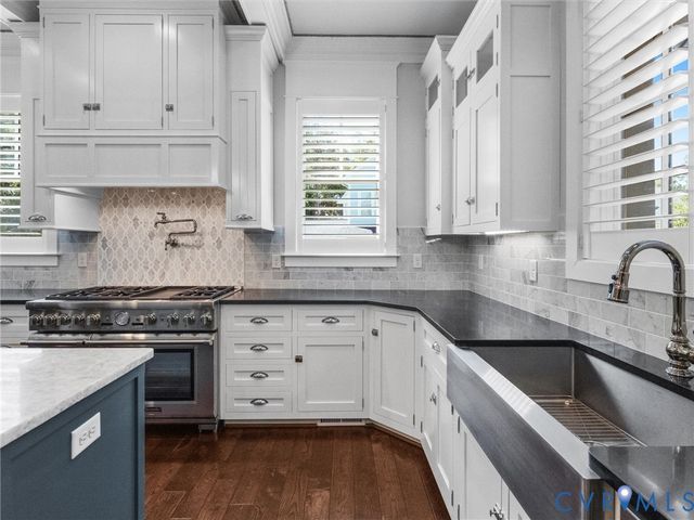 2337 Cheverton Ln, Midlothian, VA 23112