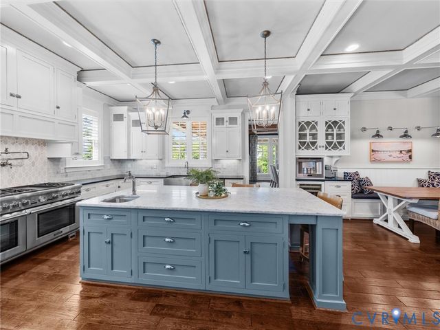 2337 Cheverton Ln, Midlothian, VA 23112