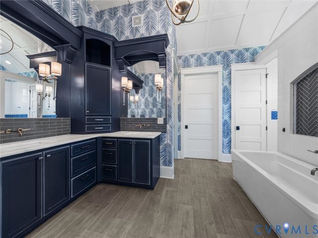 2337 Cheverton Ln, Midlothian, VA 23112