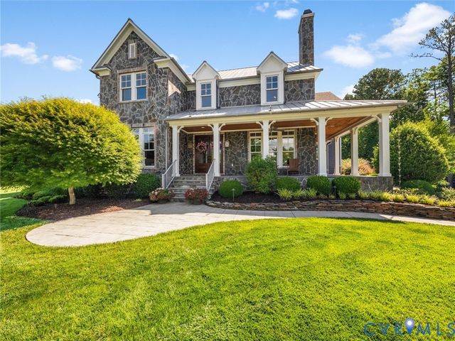 2337 Cheverton Ln, Midlothian, VA 23112
