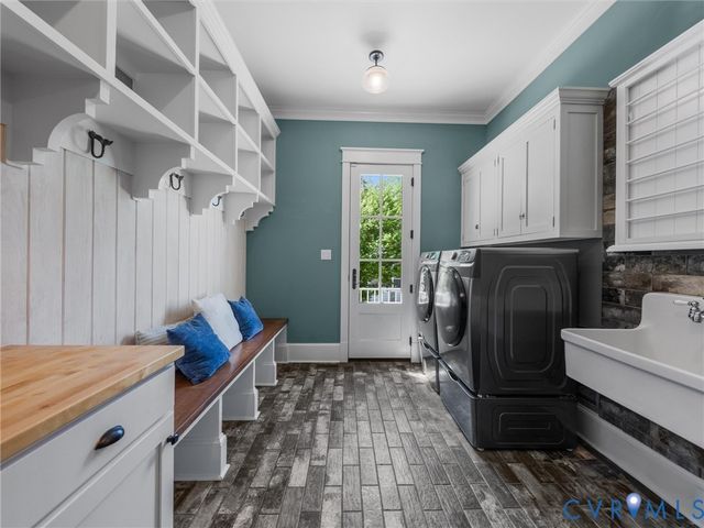 2337 Cheverton Ln, Midlothian, VA 23112