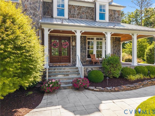 2337 Cheverton Ln, Midlothian, VA 23112