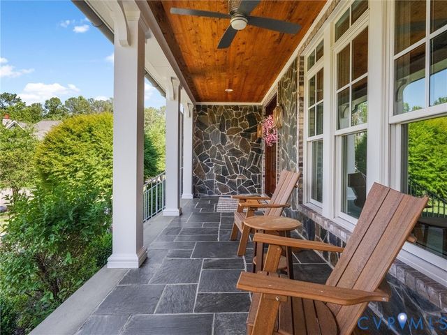 2337 Cheverton Ln, Midlothian, VA 23112