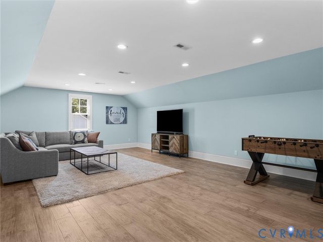 2337 Cheverton Ln, Midlothian, VA 23112