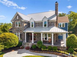 2337 Cheverton Ln, Midlothian, VA 23112