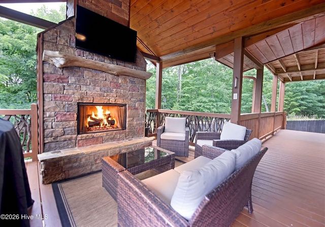 33 Stanley Ridge Drive, Morganton, GA 30560