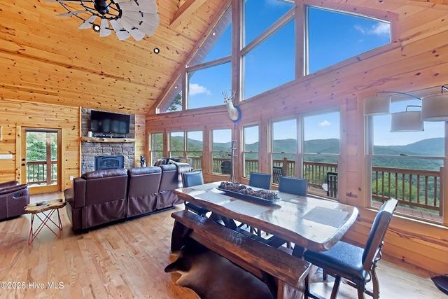 33 Stanley Ridge Drive, Morganton, GA 30560