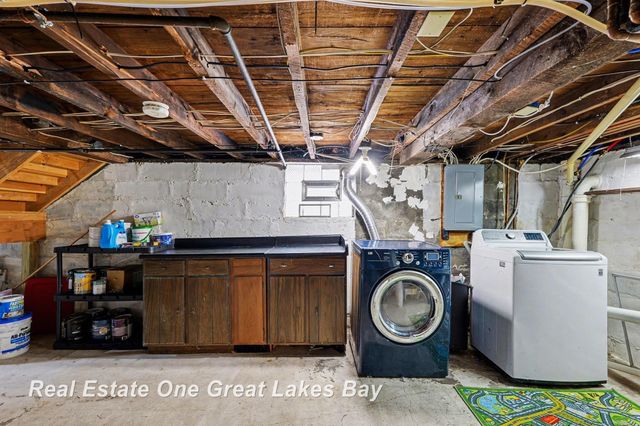 104 King Street, Bay City, MI 48706