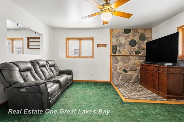 104 King Street, Bay City, MI 48706