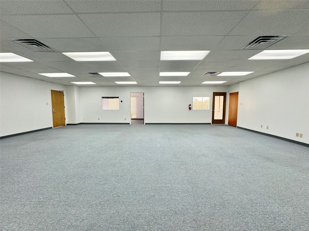 6825 Manhattan Boulevard 103, Fort Worth, TX 76120