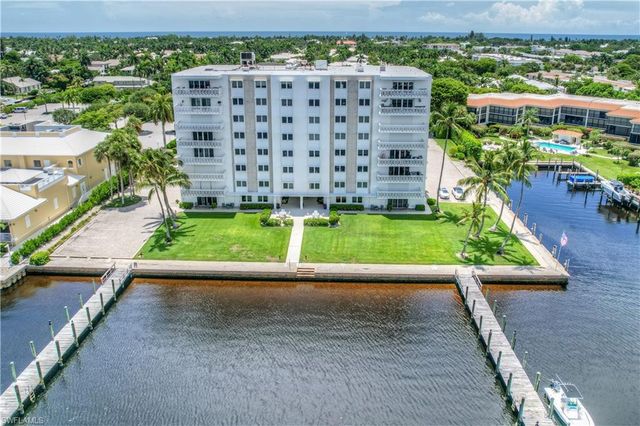 1325 7th ST S 7A, Naples, FL 34102