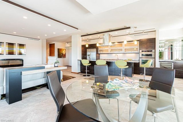 1325 7th ST S 7A, Naples, FL 34102