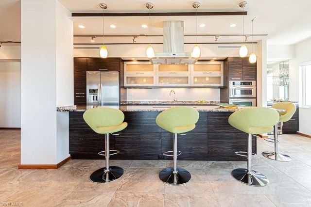 1325 7th ST S 7A, Naples, FL 34102