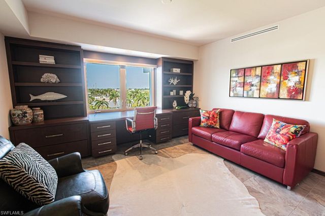 1325 7th ST S 7A, Naples, FL 34102