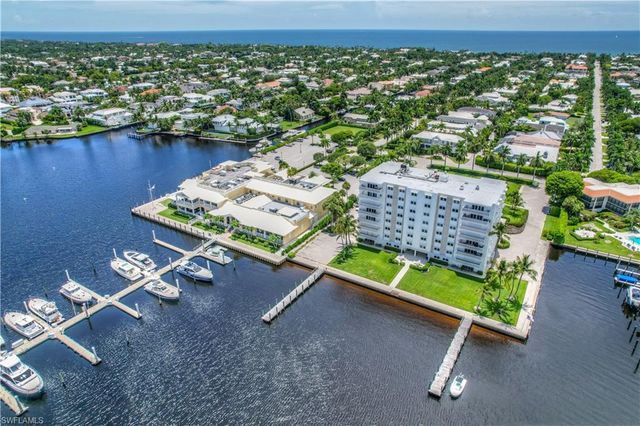 1325 7th ST S 7A, Naples, FL 34102