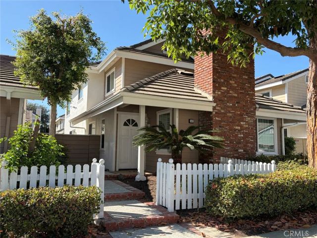 32 Spinnaker, Irvine, CA 92614