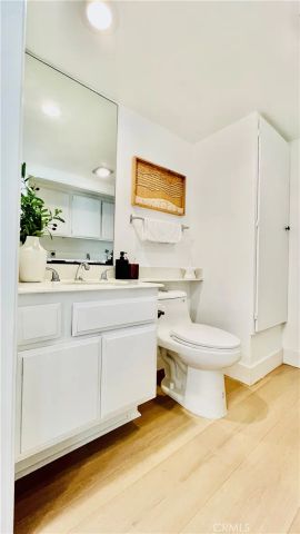 32 Spinnaker, Irvine, CA 92614