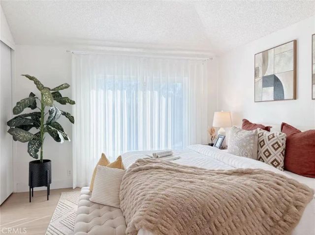 32 Spinnaker, Irvine, CA 92614