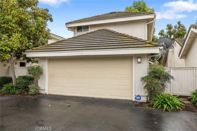 32 Spinnaker, Irvine, CA 92614