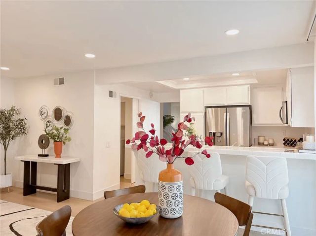 32 Spinnaker, Irvine, CA 92614