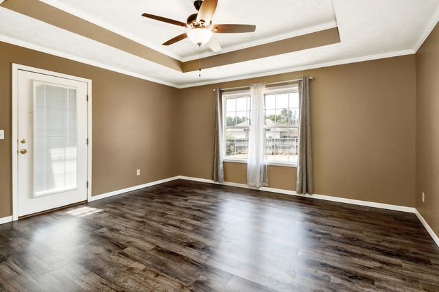 605 W Chandler Drive, Willard, MO 65781