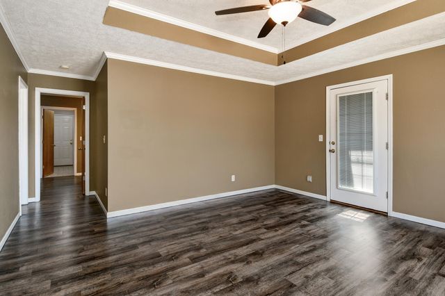 605 W Chandler Drive, Willard, MO 65781