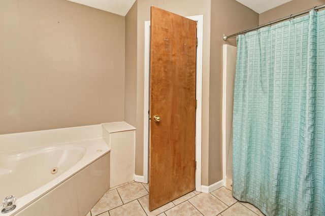 605 W Chandler Drive, Willard, MO 65781