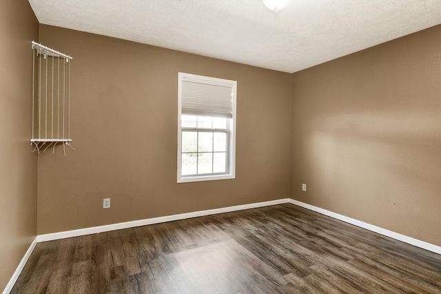 605 W Chandler Drive, Willard, MO 65781