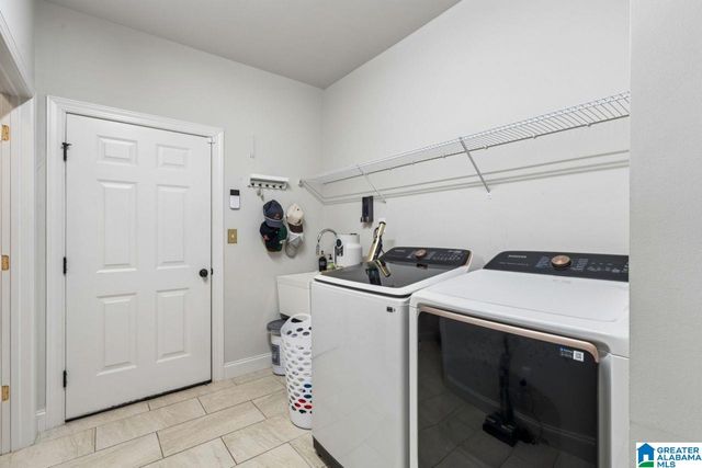 369 STRATHAVEN DRIVE, Pelham, AL 35124