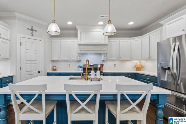 369 STRATHAVEN DRIVE, Pelham, AL 35124