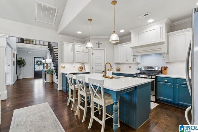 369 STRATHAVEN DRIVE, Pelham, AL 35124