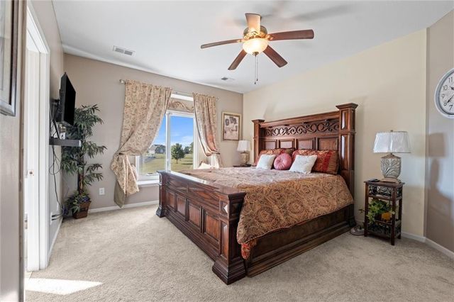 11950 S Arbor View Lane, Olathe, KS 66061