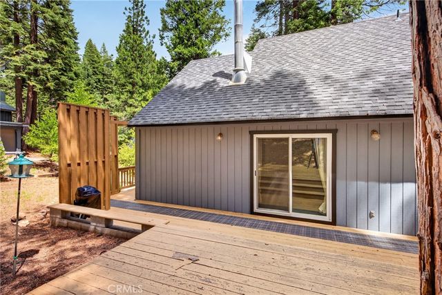 627 Cedar Canyon Road, Lake Almanor, CA 96137