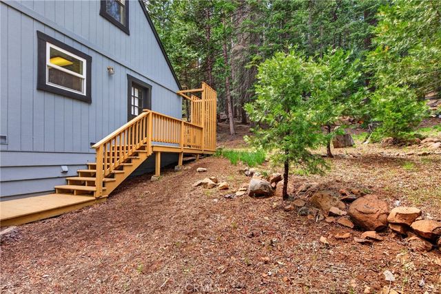 627 Cedar Canyon Road, Lake Almanor, CA 96137