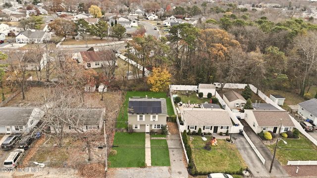 537 Holly Village Lane, Toms River, NJ 08753