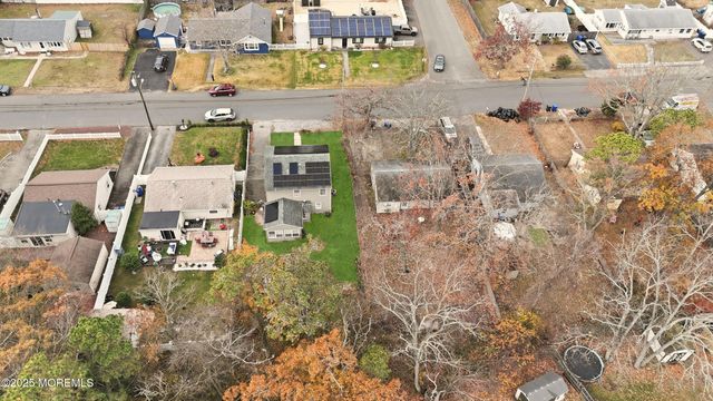 537 Holly Village Lane, Toms River, NJ 08753