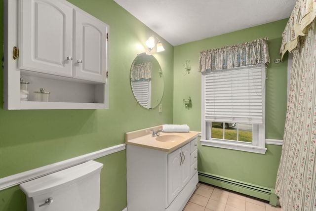 12 Old Barn Rd, Plymouth, MA 02360