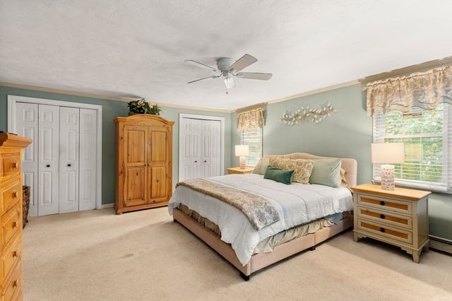 12 Old Barn Rd, Plymouth, MA 02360