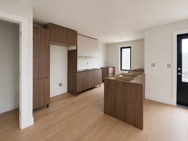 207 Tudor Street 202, Boston, MA 02127
