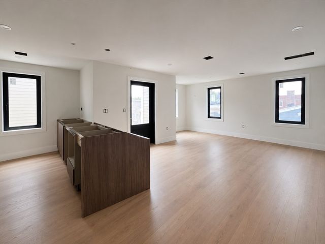 207 Tudor Street 202, Boston, MA 02127