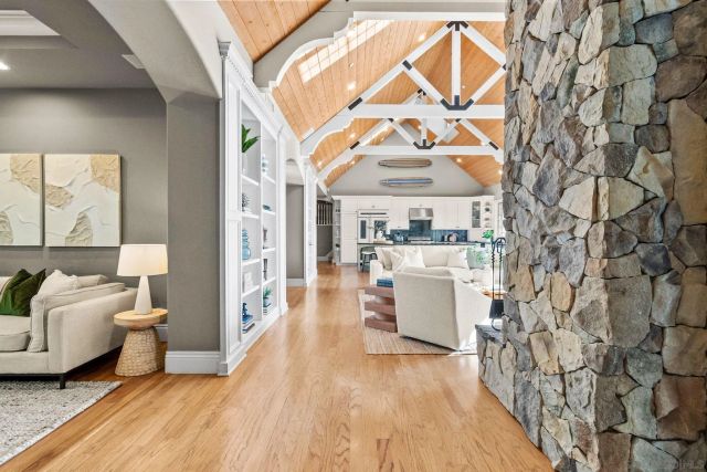 3537-39 Dove Hollow Rd., Encinitas, CA 92024
