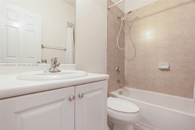 3065 SE 1st Dr 6, Homestead, FL 33033