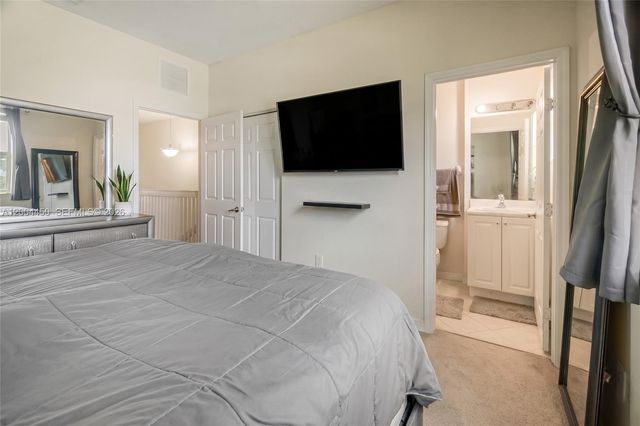 3065 SE 1st Dr 6, Homestead, FL 33033