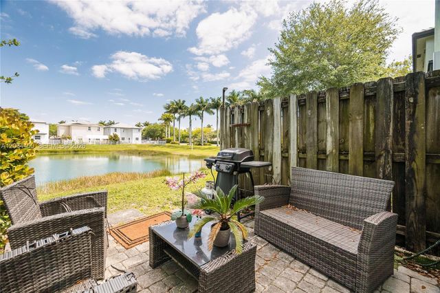 3065 SE 1st Dr 6, Homestead, FL 33033