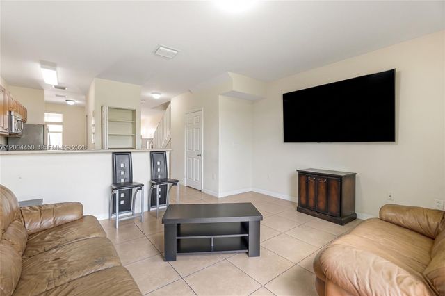 3065 SE 1st Dr 6, Homestead, FL 33033