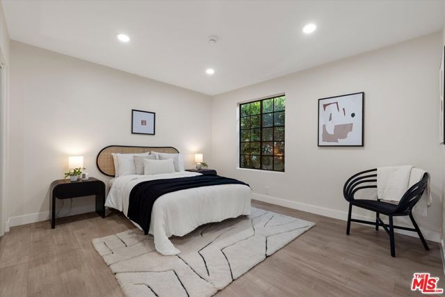 1807 10th Street 4, Santa Monica, CA 90404