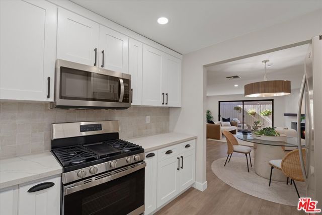 1807 10th Street 4, Santa Monica, CA 90404