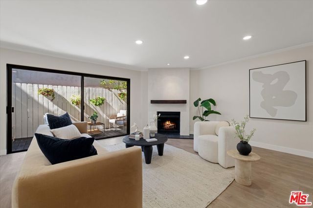 1807 10th Street 4, Santa Monica, CA 90404