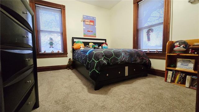 220 N 17th Street, St Joseph, MO 64501