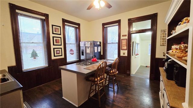 220 N 17th Street, St Joseph, MO 64501